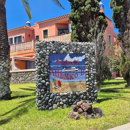 Natalia - Melrose Place Arona (Tenerife)