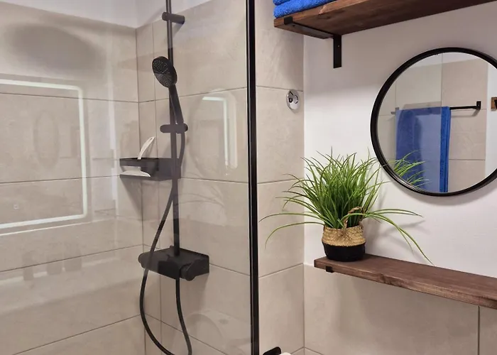 Natalia - Melrose Place Apartment Arona (Tenerife)