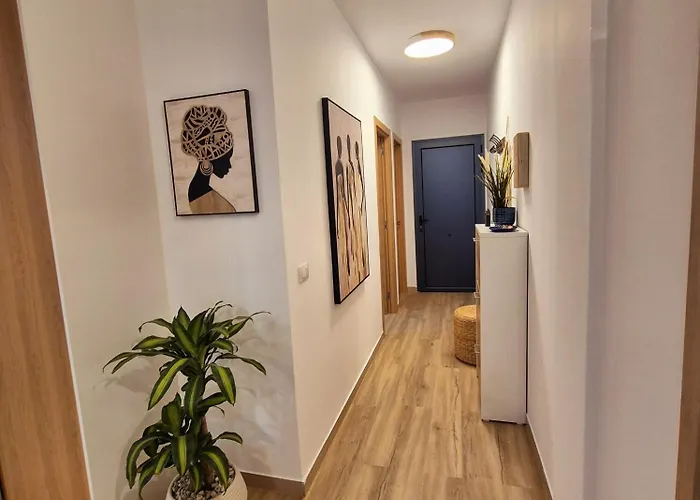 Natalia - Melrose Place Apartamento