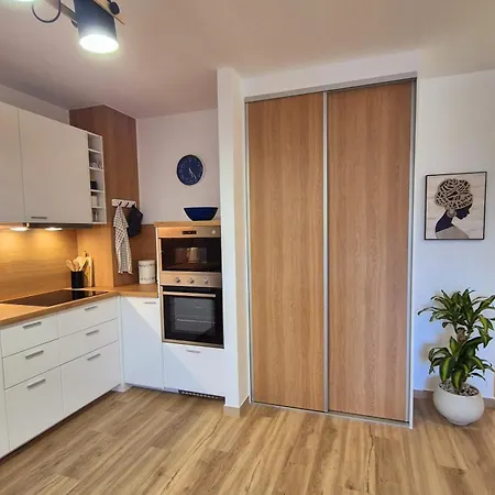 Natalia - Melrose Place Arona (Tenerife)