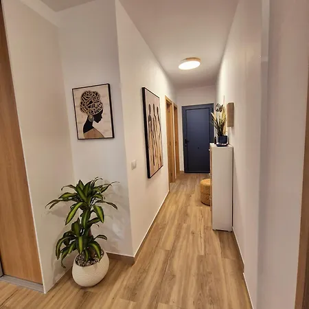 Natalia - Melrose Place Apartment